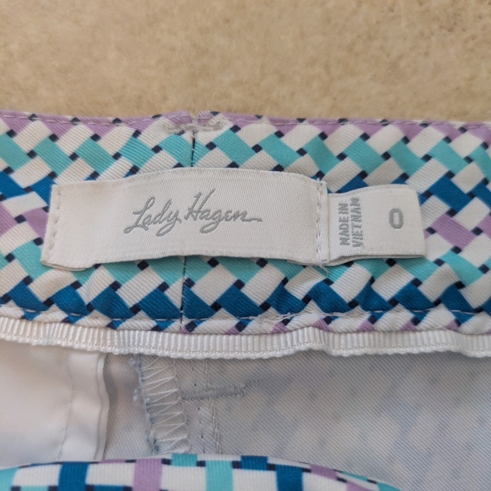 Golf Shorts, Lady Hagen Like new! Patterned Shorts - Blue and White - Picture 4 of 6